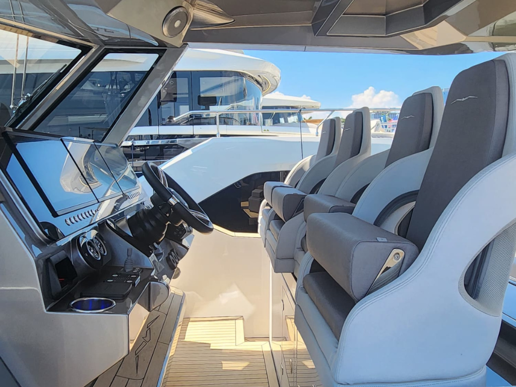 Liv Yacht Sales Palm Beach International Boat Show Aicon Yacht Audace 50'